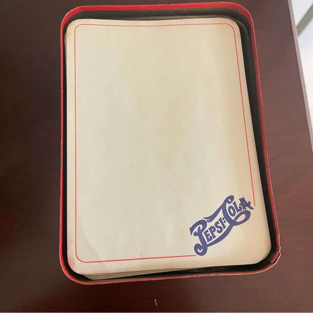 Vintage Pepsi note paper in tin - Picture 3 of 5